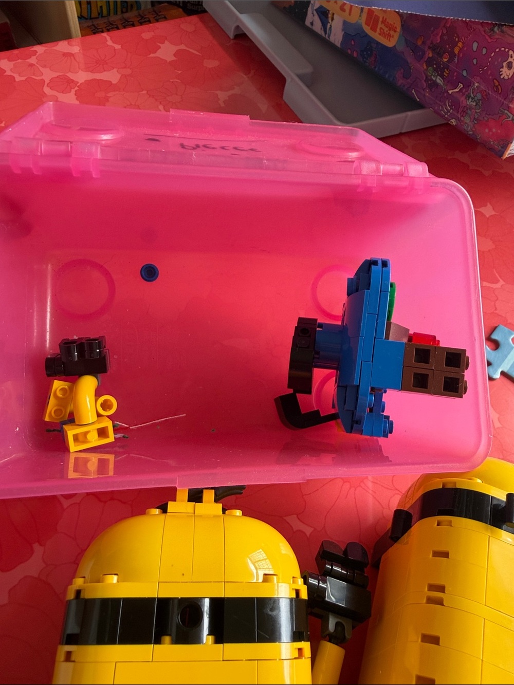 Minion Lego - Picture 6 of 7